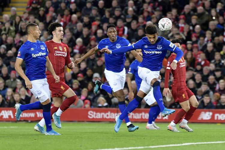 西甲前瞻：塞维利亚遭遇联赛三连败，奥萨苏纳客场战绩惨淡