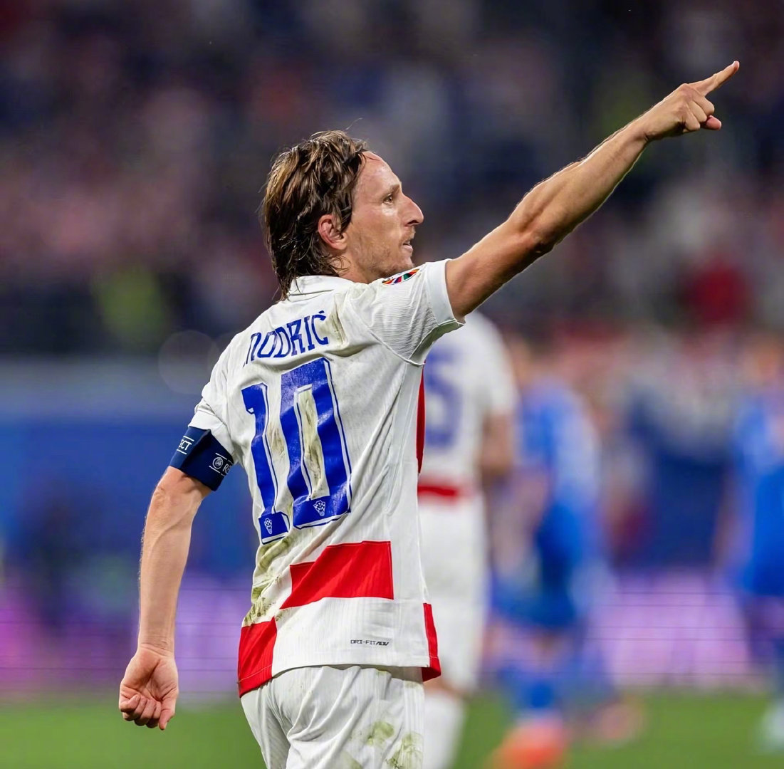 德天空：斯图加特有意皇马前锋贡萨洛，已进行过谈判