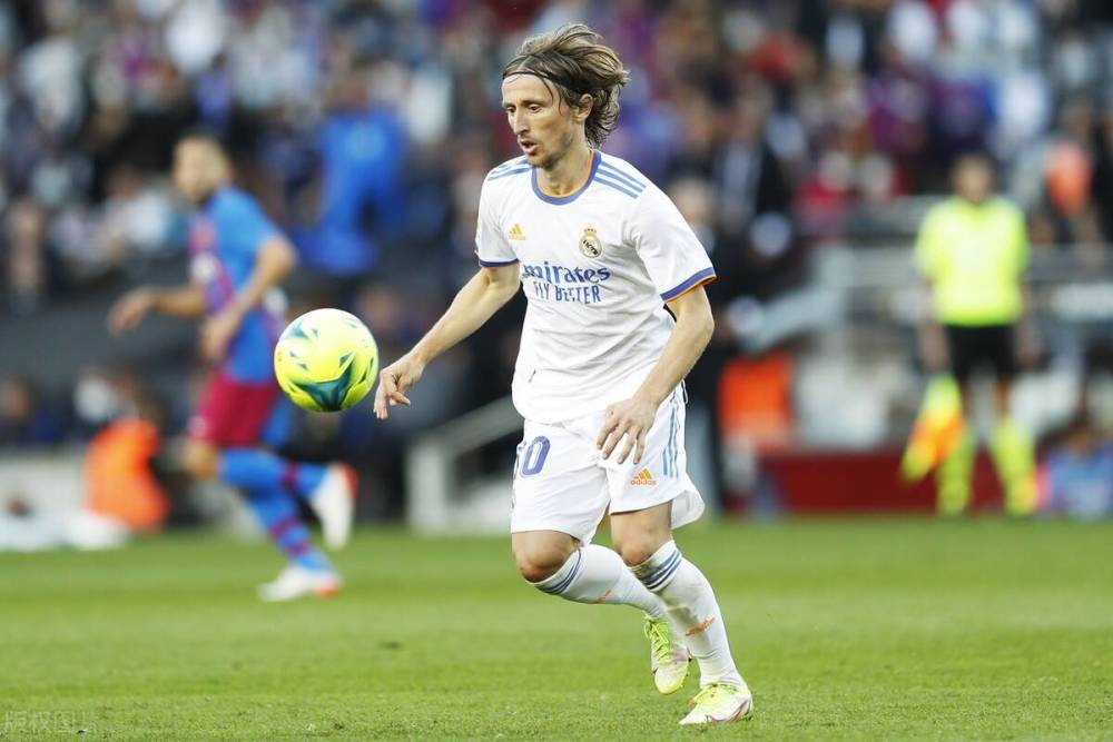 东契奇因个人事务缺席与猛龙队比赛，博主：他孩子将出生